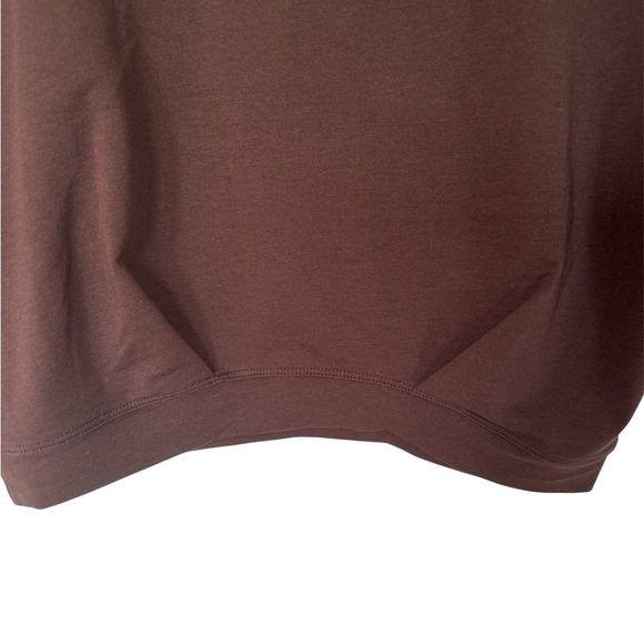 ARRIVE GUIDE | Gym Workout Cropped Shirt |
Brown - Picture 3 of 4